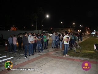 
<a style='margin-left: 5px;' class='btn btn-xs btn-social btn-facebook' href='https://www.facebook.com/sharer/sharer.php?u=https://www.boladovale.com.br/imgs/800-800-90/conteudo/fotos/1467/img0874.jpg' rel='popup' data-width='500' data-height='400'><i class='fa fa-facebook'></i>Compartilhar <span class='hidden-xs'>no Facebook</span>
</a> 
<a class='btn btn-default btn-xs' target='_blank' href='imgs/800-800-90/conteudo/fotos/1467/img0874.jpg'>
<span class='glyphicon glyphicon-cloud-download'></span> Salvar
</a> 
<span></span>