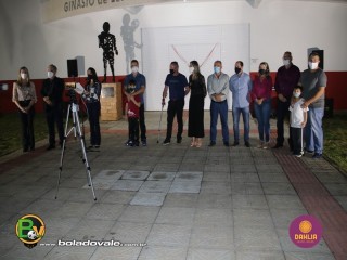 
<a style='margin-left: 5px;' class='btn btn-xs btn-social btn-facebook' href='https://www.facebook.com/sharer/sharer.php?u=https://www.boladovale.com.br/imgs/800-800-90/conteudo/fotos/1467/img0879.jpg' rel='popup' data-width='500' data-height='400'><i class='fa fa-facebook'></i>Compartilhar <span class='hidden-xs'>no Facebook</span>
</a> 
<a class='btn btn-default btn-xs' target='_blank' href='imgs/800-800-90/conteudo/fotos/1467/img0879.jpg'>
<span class='glyphicon glyphicon-cloud-download'></span> Salvar
</a> 
<span></span>