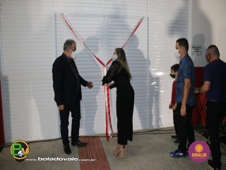 
<a style='margin-left: 5px;' class='btn btn-xs btn-social btn-facebook' href='https://www.facebook.com/sharer/sharer.php?u=https://www.boladovale.com.br/imgs/800-800-90/conteudo/fotos/1467/img0931.jpg' rel='popup' data-width='500' data-height='400'><i class='fa fa-facebook'></i>Compartilhar <span class='hidden-xs'>no Facebook</span>
</a> 
<a class='btn btn-default btn-xs' target='_blank' href='imgs/800-800-90/conteudo/fotos/1467/img0931.jpg'>
<span class='glyphicon glyphicon-cloud-download'></span> Salvar
</a> 
<span></span>