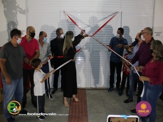 
<a style='margin-left: 5px;' class='btn btn-xs btn-social btn-facebook' href='https://www.facebook.com/sharer/sharer.php?u=https://www.boladovale.com.br/imgs/800-800-90/conteudo/fotos/1467/img0935.jpg' rel='popup' data-width='500' data-height='400'><i class='fa fa-facebook'></i>Compartilhar <span class='hidden-xs'>no Facebook</span>
</a> 
<a class='btn btn-default btn-xs' target='_blank' href='imgs/800-800-90/conteudo/fotos/1467/img0935.jpg'>
<span class='glyphicon glyphicon-cloud-download'></span> Salvar
</a> 
<span></span>