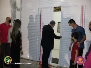 
<a style='margin-left: 5px;' class='btn btn-xs btn-social btn-facebook' href='https://www.facebook.com/sharer/sharer.php?u=https://www.boladovale.com.br/imgs/800-800-90/conteudo/fotos/1467/img0938.jpg' rel='popup' data-width='500' data-height='400'><i class='fa fa-facebook'></i>Compartilhar <span class='hidden-xs'>no Facebook</span>
</a> 
<a class='btn btn-default btn-xs' target='_blank' href='imgs/800-800-90/conteudo/fotos/1467/img0938.jpg'>
<span class='glyphicon glyphicon-cloud-download'></span> Salvar
</a> 
<span></span>
