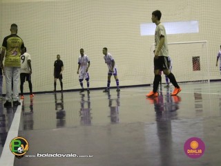
<a style='margin-left: 5px;' class='btn btn-xs btn-social btn-facebook' href='https://www.facebook.com/sharer/sharer.php?u=https://www.boladovale.com.br/imgs/800-800-90/conteudo/fotos/1468/img1438.jpg' rel='popup' data-width='500' data-height='400'><i class='fa fa-facebook'></i>Compartilhar <span class='hidden-xs'>no Facebook</span>
</a> 
<a class='btn btn-default btn-xs' target='_blank' href='imgs/800-800-90/conteudo/fotos/1468/img1438.jpg'>
<span class='glyphicon glyphicon-cloud-download'></span> Salvar
</a> 
<span></span>