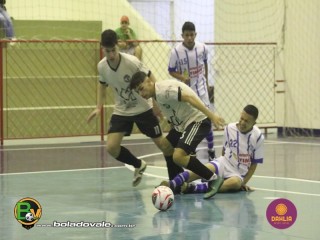 
<a style='margin-left: 5px;' class='btn btn-xs btn-social btn-facebook' href='https://www.facebook.com/sharer/sharer.php?u=https://www.boladovale.com.br/imgs/800-800-90/conteudo/fotos/1468/img1469.jpg' rel='popup' data-width='500' data-height='400'><i class='fa fa-facebook'></i>Compartilhar <span class='hidden-xs'>no Facebook</span>
</a> 
<a class='btn btn-default btn-xs' target='_blank' href='imgs/800-800-90/conteudo/fotos/1468/img1469.jpg'>
<span class='glyphicon glyphicon-cloud-download'></span> Salvar
</a> 
<span></span>