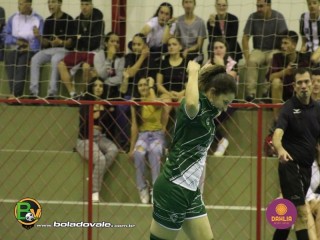 
<a style='margin-left: 5px;' class='btn btn-xs btn-social btn-facebook' href='https://www.facebook.com/sharer/sharer.php?u=https://www.boladovale.com.br/imgs/800-800-90/conteudo/fotos/1469/img1630.jpg' rel='popup' data-width='500' data-height='400'><i class='fa fa-facebook'></i>Compartilhar <span class='hidden-xs'>no Facebook</span>
</a> 
<a class='btn btn-default btn-xs' target='_blank' href='imgs/800-800-90/conteudo/fotos/1469/img1630.jpg'>
<span class='glyphicon glyphicon-cloud-download'></span> Salvar
</a> 
<span></span>