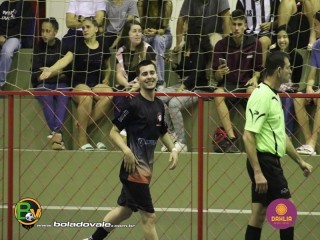 
<a style='margin-left: 5px;' class='btn btn-xs btn-social btn-facebook' href='https://www.facebook.com/sharer/sharer.php?u=https://www.boladovale.com.br/imgs/800-800-90/conteudo/fotos/1470/img1721.jpg' rel='popup' data-width='500' data-height='400'><i class='fa fa-facebook'></i>Compartilhar <span class='hidden-xs'>no Facebook</span>
</a> 
<a class='btn btn-default btn-xs' target='_blank' href='imgs/800-800-90/conteudo/fotos/1470/img1721.jpg'>
<span class='glyphicon glyphicon-cloud-download'></span> Salvar
</a> 
<span></span>