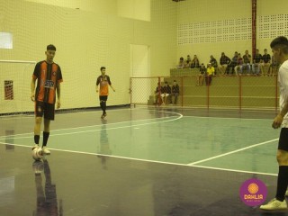 
<a style='margin-left: 5px;' class='btn btn-xs btn-social btn-facebook' href='https://www.facebook.com/sharer/sharer.php?u=https://www.boladovale.com.br/imgs/800-800-90/conteudo/fotos/1471/img8213.jpg' rel='popup' data-width='500' data-height='400'><i class='fa fa-facebook'></i>Compartilhar <span class='hidden-xs'>no Facebook</span>
</a> 
<a class='btn btn-default btn-xs' target='_blank' href='imgs/800-800-90/conteudo/fotos/1471/img8213.jpg'>
<span class='glyphicon glyphicon-cloud-download'></span> Salvar
</a> 
<span></span>