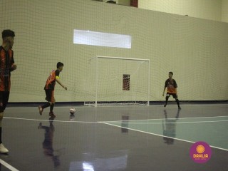
<a style='margin-left: 5px;' class='btn btn-xs btn-social btn-facebook' href='https://www.facebook.com/sharer/sharer.php?u=https://www.boladovale.com.br/imgs/800-800-90/conteudo/fotos/1471/img8242.jpg' rel='popup' data-width='500' data-height='400'><i class='fa fa-facebook'></i>Compartilhar <span class='hidden-xs'>no Facebook</span>
</a> 
<a class='btn btn-default btn-xs' target='_blank' href='imgs/800-800-90/conteudo/fotos/1471/img8242.jpg'>
<span class='glyphicon glyphicon-cloud-download'></span> Salvar
</a> 
<span></span>