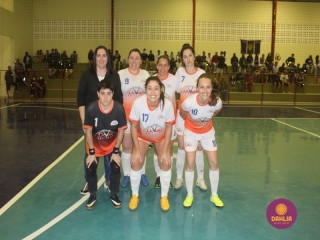 
<a style='margin-left: 5px;' class='btn btn-xs btn-social btn-facebook' href='https://www.facebook.com/sharer/sharer.php?u=https://www.boladovale.com.br/imgs/800-800-90/conteudo/fotos/1472/img8295.jpg' rel='popup' data-width='500' data-height='400'><i class='fa fa-facebook'></i>Compartilhar <span class='hidden-xs'>no Facebook</span>
</a> 
<a class='btn btn-default btn-xs' target='_blank' href='imgs/800-800-90/conteudo/fotos/1472/img8295.jpg'>
<span class='glyphicon glyphicon-cloud-download'></span> Salvar
</a> 
<span></span>