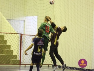 
<a style='margin-left: 5px;' class='btn btn-xs btn-social btn-facebook' href='https://www.facebook.com/sharer/sharer.php?u=https://www.boladovale.com.br/imgs/800-800-90/conteudo/fotos/1473/img8403.jpg' rel='popup' data-width='500' data-height='400'><i class='fa fa-facebook'></i>Compartilhar <span class='hidden-xs'>no Facebook</span>
</a> 
<a class='btn btn-default btn-xs' target='_blank' href='imgs/800-800-90/conteudo/fotos/1473/img8403.jpg'>
<span class='glyphicon glyphicon-cloud-download'></span> Salvar
</a> 
<span></span>
