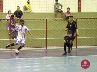 
<a style='margin-left: 5px;' class='btn btn-xs btn-social btn-facebook' href='https://www.facebook.com/sharer/sharer.php?u=https://www.boladovale.com.br/imgs/800-800-90/conteudo/fotos/1475/img2168.jpg' rel='popup' data-width='500' data-height='400'><i class='fa fa-facebook'></i>Compartilhar <span class='hidden-xs'>no Facebook</span>
</a> 
<a class='btn btn-default btn-xs' target='_blank' href='imgs/800-800-90/conteudo/fotos/1475/img2168.jpg'>
<span class='glyphicon glyphicon-cloud-download'></span> Salvar
</a> 
<span></span>