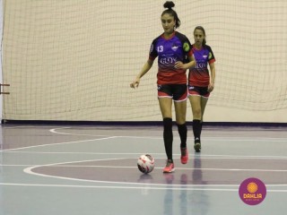 
<a style='margin-left: 5px;' class='btn btn-xs btn-social btn-facebook' href='https://www.facebook.com/sharer/sharer.php?u=https://www.boladovale.com.br/imgs/800-800-90/conteudo/fotos/1476/img2223.jpg' rel='popup' data-width='500' data-height='400'><i class='fa fa-facebook'></i>Compartilhar <span class='hidden-xs'>no Facebook</span>
</a> 
<a class='btn btn-default btn-xs' target='_blank' href='imgs/800-800-90/conteudo/fotos/1476/img2223.jpg'>
<span class='glyphicon glyphicon-cloud-download'></span> Salvar
</a> 
<span></span>
