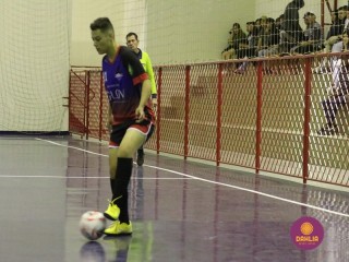 
<a style='margin-left: 5px;' class='btn btn-xs btn-social btn-facebook' href='https://www.facebook.com/sharer/sharer.php?u=https://www.boladovale.com.br/imgs/800-800-90/conteudo/fotos/1476/img2224.jpg' rel='popup' data-width='500' data-height='400'><i class='fa fa-facebook'></i>Compartilhar <span class='hidden-xs'>no Facebook</span>
</a> 
<a class='btn btn-default btn-xs' target='_blank' href='imgs/800-800-90/conteudo/fotos/1476/img2224.jpg'>
<span class='glyphicon glyphicon-cloud-download'></span> Salvar
</a> 
<span></span>