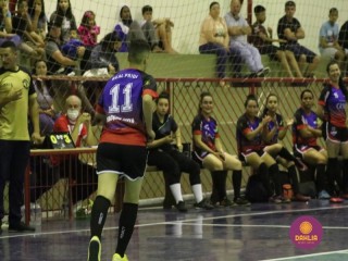
<a style='margin-left: 5px;' class='btn btn-xs btn-social btn-facebook' href='https://www.facebook.com/sharer/sharer.php?u=https://www.boladovale.com.br/imgs/800-800-90/conteudo/fotos/1476/img2228.jpg' rel='popup' data-width='500' data-height='400'><i class='fa fa-facebook'></i>Compartilhar <span class='hidden-xs'>no Facebook</span>
</a> 
<a class='btn btn-default btn-xs' target='_blank' href='imgs/800-800-90/conteudo/fotos/1476/img2228.jpg'>
<span class='glyphicon glyphicon-cloud-download'></span> Salvar
</a> 
<span></span>