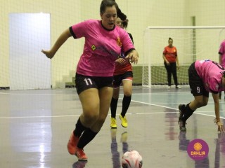 
<a style='margin-left: 5px;' class='btn btn-xs btn-social btn-facebook' href='https://www.facebook.com/sharer/sharer.php?u=https://www.boladovale.com.br/imgs/800-800-90/conteudo/fotos/1476/img2287.jpg' rel='popup' data-width='500' data-height='400'><i class='fa fa-facebook'></i>Compartilhar <span class='hidden-xs'>no Facebook</span>
</a> 
<a class='btn btn-default btn-xs' target='_blank' href='imgs/800-800-90/conteudo/fotos/1476/img2287.jpg'>
<span class='glyphicon glyphicon-cloud-download'></span> Salvar
</a> 
<span></span>
