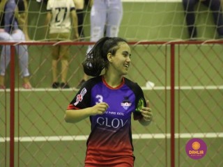 
<a style='margin-left: 5px;' class='btn btn-xs btn-social btn-facebook' href='https://www.facebook.com/sharer/sharer.php?u=https://www.boladovale.com.br/imgs/800-800-90/conteudo/fotos/1476/img2293.jpg' rel='popup' data-width='500' data-height='400'><i class='fa fa-facebook'></i>Compartilhar <span class='hidden-xs'>no Facebook</span>
</a> 
<a class='btn btn-default btn-xs' target='_blank' href='imgs/800-800-90/conteudo/fotos/1476/img2293.jpg'>
<span class='glyphicon glyphicon-cloud-download'></span> Salvar
</a> 
<span></span>