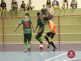 
<a style='margin-left: 5px;' class='btn btn-xs btn-social btn-facebook' href='https://www.facebook.com/sharer/sharer.php?u=https://www.boladovale.com.br/imgs/800-800-90/conteudo/fotos/1484/img8479.jpg' rel='popup' data-width='500' data-height='400'><i class='fa fa-facebook'></i>Compartilhar <span class='hidden-xs'>no Facebook</span>
</a> 
<a class='btn btn-default btn-xs' target='_blank' href='imgs/800-800-90/conteudo/fotos/1484/img8479.jpg'>
<span class='glyphicon glyphicon-cloud-download'></span> Salvar
</a> 
<span></span>