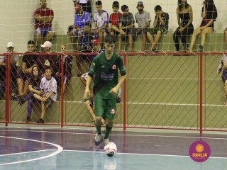 
<a style='margin-left: 5px;' class='btn btn-xs btn-social btn-facebook' href='https://www.facebook.com/sharer/sharer.php?u=https://www.boladovale.com.br/imgs/800-800-90/conteudo/fotos/1484/img8493.jpg' rel='popup' data-width='500' data-height='400'><i class='fa fa-facebook'></i>Compartilhar <span class='hidden-xs'>no Facebook</span>
</a> 
<a class='btn btn-default btn-xs' target='_blank' href='imgs/800-800-90/conteudo/fotos/1484/img8493.jpg'>
<span class='glyphicon glyphicon-cloud-download'></span> Salvar
</a> 
<span></span>