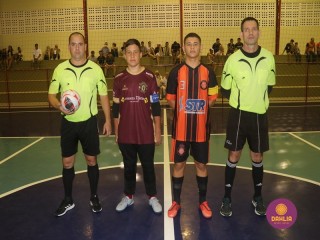 
<a style='margin-left: 5px;' class='btn btn-xs btn-social btn-facebook' href='https://www.facebook.com/sharer/sharer.php?u=https://www.boladovale.com.br/imgs/800-800-90/conteudo/fotos/1486/img8502.jpg' rel='popup' data-width='500' data-height='400'><i class='fa fa-facebook'></i>Compartilhar <span class='hidden-xs'>no Facebook</span>
</a> 
<a class='btn btn-default btn-xs' target='_blank' href='imgs/800-800-90/conteudo/fotos/1486/img8502.jpg'>
<span class='glyphicon glyphicon-cloud-download'></span> Salvar
</a> 
<span></span>