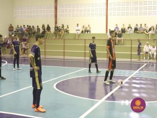 
<a style='margin-left: 5px;' class='btn btn-xs btn-social btn-facebook' href='https://www.facebook.com/sharer/sharer.php?u=https://www.boladovale.com.br/imgs/800-800-90/conteudo/fotos/1486/img8503.jpg' rel='popup' data-width='500' data-height='400'><i class='fa fa-facebook'></i>Compartilhar <span class='hidden-xs'>no Facebook</span>
</a> 
<a class='btn btn-default btn-xs' target='_blank' href='imgs/800-800-90/conteudo/fotos/1486/img8503.jpg'>
<span class='glyphicon glyphicon-cloud-download'></span> Salvar
</a> 
<span></span>
