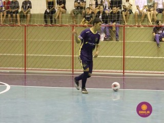 
<a style='margin-left: 5px;' class='btn btn-xs btn-social btn-facebook' href='https://www.facebook.com/sharer/sharer.php?u=https://www.boladovale.com.br/imgs/800-800-90/conteudo/fotos/1486/img8585.jpg' rel='popup' data-width='500' data-height='400'><i class='fa fa-facebook'></i>Compartilhar <span class='hidden-xs'>no Facebook</span>
</a> 
<a class='btn btn-default btn-xs' target='_blank' href='imgs/800-800-90/conteudo/fotos/1486/img8585.jpg'>
<span class='glyphicon glyphicon-cloud-download'></span> Salvar
</a> 
<span></span>