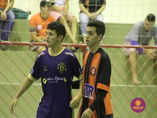 
<a style='margin-left: 5px;' class='btn btn-xs btn-social btn-facebook' href='https://www.facebook.com/sharer/sharer.php?u=https://www.boladovale.com.br/imgs/800-800-90/conteudo/fotos/1486/img8592.jpg' rel='popup' data-width='500' data-height='400'><i class='fa fa-facebook'></i>Compartilhar <span class='hidden-xs'>no Facebook</span>
</a> 
<a class='btn btn-default btn-xs' target='_blank' href='imgs/800-800-90/conteudo/fotos/1486/img8592.jpg'>
<span class='glyphicon glyphicon-cloud-download'></span> Salvar
</a> 
<span></span>