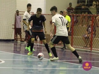 
<a style='margin-left: 5px;' class='btn btn-xs btn-social btn-facebook' href='https://www.facebook.com/sharer/sharer.php?u=https://www.boladovale.com.br/imgs/800-800-90/conteudo/fotos/1487/img8662.jpg' rel='popup' data-width='500' data-height='400'><i class='fa fa-facebook'></i>Compartilhar <span class='hidden-xs'>no Facebook</span>
</a> 
<a class='btn btn-default btn-xs' target='_blank' href='imgs/800-800-90/conteudo/fotos/1487/img8662.jpg'>
<span class='glyphicon glyphicon-cloud-download'></span> Salvar
</a> 
<span></span>