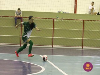 
<a style='margin-left: 5px;' class='btn btn-xs btn-social btn-facebook' href='https://www.facebook.com/sharer/sharer.php?u=https://www.boladovale.com.br/imgs/800-800-90/conteudo/fotos/1488/img8730.jpg' rel='popup' data-width='500' data-height='400'><i class='fa fa-facebook'></i>Compartilhar <span class='hidden-xs'>no Facebook</span>
</a> 
<a class='btn btn-default btn-xs' target='_blank' href='imgs/800-800-90/conteudo/fotos/1488/img8730.jpg'>
<span class='glyphicon glyphicon-cloud-download'></span> Salvar
</a> 
<span></span>