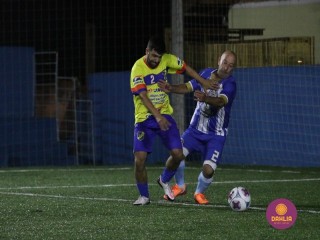 
<a style='margin-left: 5px;' class='btn btn-xs btn-social btn-facebook' href='https://www.facebook.com/sharer/sharer.php?u=https://www.boladovale.com.br/imgs/800-800-90/conteudo/fotos/1489/img8813.jpg' rel='popup' data-width='500' data-height='400'><i class='fa fa-facebook'></i>Compartilhar <span class='hidden-xs'>no Facebook</span>
</a> 
<a class='btn btn-default btn-xs' target='_blank' href='imgs/800-800-90/conteudo/fotos/1489/img8813.jpg'>
<span class='glyphicon glyphicon-cloud-download'></span> Salvar
</a> 
<span></span>