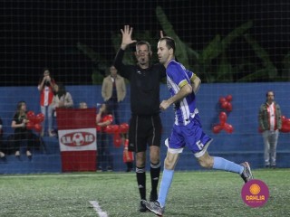 
<a style='margin-left: 5px;' class='btn btn-xs btn-social btn-facebook' href='https://www.facebook.com/sharer/sharer.php?u=https://www.boladovale.com.br/imgs/800-800-90/conteudo/fotos/1489/img8847.jpg' rel='popup' data-width='500' data-height='400'><i class='fa fa-facebook'></i>Compartilhar <span class='hidden-xs'>no Facebook</span>
</a> 
<a class='btn btn-default btn-xs' target='_blank' href='imgs/800-800-90/conteudo/fotos/1489/img8847.jpg'>
<span class='glyphicon glyphicon-cloud-download'></span> Salvar
</a> 
<span></span>
