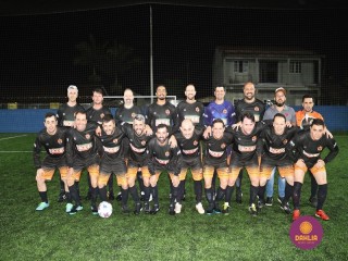 
<a style='margin-left: 5px;' class='btn btn-xs btn-social btn-facebook' href='https://www.facebook.com/sharer/sharer.php?u=https://www.boladovale.com.br/imgs/800-800-90/conteudo/fotos/1490/img8920.jpg' rel='popup' data-width='500' data-height='400'><i class='fa fa-facebook'></i>Compartilhar <span class='hidden-xs'>no Facebook</span>
</a> 
<a class='btn btn-default btn-xs' target='_blank' href='imgs/800-800-90/conteudo/fotos/1490/img8920.jpg'>
<span class='glyphicon glyphicon-cloud-download'></span> Salvar
</a> 
<span></span>