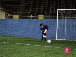 
<a style='margin-left: 5px;' class='btn btn-xs btn-social btn-facebook' href='https://www.facebook.com/sharer/sharer.php?u=https://www.boladovale.com.br/imgs/800-800-90/conteudo/fotos/1490/img8940.jpg' rel='popup' data-width='500' data-height='400'><i class='fa fa-facebook'></i>Compartilhar <span class='hidden-xs'>no Facebook</span>
</a> 
<a class='btn btn-default btn-xs' target='_blank' href='imgs/800-800-90/conteudo/fotos/1490/img8940.jpg'>
<span class='glyphicon glyphicon-cloud-download'></span> Salvar
</a> 
<span></span>