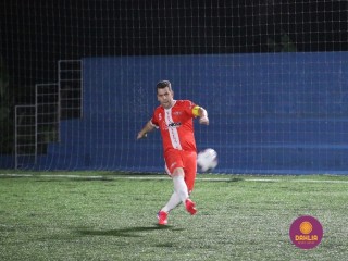 
<a style='margin-left: 5px;' class='btn btn-xs btn-social btn-facebook' href='https://www.facebook.com/sharer/sharer.php?u=https://www.boladovale.com.br/imgs/800-800-90/conteudo/fotos/1490/img8967.jpg' rel='popup' data-width='500' data-height='400'><i class='fa fa-facebook'></i>Compartilhar <span class='hidden-xs'>no Facebook</span>
</a> 
<a class='btn btn-default btn-xs' target='_blank' href='imgs/800-800-90/conteudo/fotos/1490/img8967.jpg'>
<span class='glyphicon glyphicon-cloud-download'></span> Salvar
</a> 
<span></span>