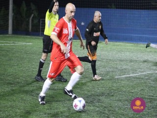 
<a style='margin-left: 5px;' class='btn btn-xs btn-social btn-facebook' href='https://www.facebook.com/sharer/sharer.php?u=https://www.boladovale.com.br/imgs/800-800-90/conteudo/fotos/1490/img8971.jpg' rel='popup' data-width='500' data-height='400'><i class='fa fa-facebook'></i>Compartilhar <span class='hidden-xs'>no Facebook</span>
</a> 
<a class='btn btn-default btn-xs' target='_blank' href='imgs/800-800-90/conteudo/fotos/1490/img8971.jpg'>
<span class='glyphicon glyphicon-cloud-download'></span> Salvar
</a> 
<span></span>