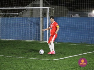 
<a style='margin-left: 5px;' class='btn btn-xs btn-social btn-facebook' href='https://www.facebook.com/sharer/sharer.php?u=https://www.boladovale.com.br/imgs/800-800-90/conteudo/fotos/1490/img8992.jpg' rel='popup' data-width='500' data-height='400'><i class='fa fa-facebook'></i>Compartilhar <span class='hidden-xs'>no Facebook</span>
</a> 
<a class='btn btn-default btn-xs' target='_blank' href='imgs/800-800-90/conteudo/fotos/1490/img8992.jpg'>
<span class='glyphicon glyphicon-cloud-download'></span> Salvar
</a> 
<span></span>