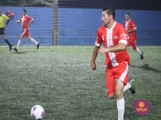 
<a style='margin-left: 5px;' class='btn btn-xs btn-social btn-facebook' href='https://www.facebook.com/sharer/sharer.php?u=https://www.boladovale.com.br/imgs/800-800-90/conteudo/fotos/1490/img9009.jpg' rel='popup' data-width='500' data-height='400'><i class='fa fa-facebook'></i>Compartilhar <span class='hidden-xs'>no Facebook</span>
</a> 
<a class='btn btn-default btn-xs' target='_blank' href='imgs/800-800-90/conteudo/fotos/1490/img9009.jpg'>
<span class='glyphicon glyphicon-cloud-download'></span> Salvar
</a> 
<span></span>