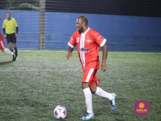 
<a style='margin-left: 5px;' class='btn btn-xs btn-social btn-facebook' href='https://www.facebook.com/sharer/sharer.php?u=https://www.boladovale.com.br/imgs/800-800-90/conteudo/fotos/1490/img9013.jpg' rel='popup' data-width='500' data-height='400'><i class='fa fa-facebook'></i>Compartilhar <span class='hidden-xs'>no Facebook</span>
</a> 
<a class='btn btn-default btn-xs' target='_blank' href='imgs/800-800-90/conteudo/fotos/1490/img9013.jpg'>
<span class='glyphicon glyphicon-cloud-download'></span> Salvar
</a> 
<span></span>