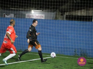 
<a style='margin-left: 5px;' class='btn btn-xs btn-social btn-facebook' href='https://www.facebook.com/sharer/sharer.php?u=https://www.boladovale.com.br/imgs/800-800-90/conteudo/fotos/1490/img9041.jpg' rel='popup' data-width='500' data-height='400'><i class='fa fa-facebook'></i>Compartilhar <span class='hidden-xs'>no Facebook</span>
</a> 
<a class='btn btn-default btn-xs' target='_blank' href='imgs/800-800-90/conteudo/fotos/1490/img9041.jpg'>
<span class='glyphicon glyphicon-cloud-download'></span> Salvar
</a> 
<span></span>