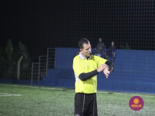 
<a style='margin-left: 5px;' class='btn btn-xs btn-social btn-facebook' href='https://www.facebook.com/sharer/sharer.php?u=https://www.boladovale.com.br/imgs/800-800-90/conteudo/fotos/1490/img9047.jpg' rel='popup' data-width='500' data-height='400'><i class='fa fa-facebook'></i>Compartilhar <span class='hidden-xs'>no Facebook</span>
</a> 
<a class='btn btn-default btn-xs' target='_blank' href='imgs/800-800-90/conteudo/fotos/1490/img9047.jpg'>
<span class='glyphicon glyphicon-cloud-download'></span> Salvar
</a> 
<span></span>