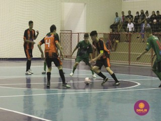
<a style='margin-left: 5px;' class='btn btn-xs btn-social btn-facebook' href='https://www.facebook.com/sharer/sharer.php?u=https://www.boladovale.com.br/imgs/800-800-90/conteudo/fotos/1491/img8493.jpg' rel='popup' data-width='500' data-height='400'><i class='fa fa-facebook'></i>Compartilhar <span class='hidden-xs'>no Facebook</span>
</a> 
<a class='btn btn-default btn-xs' target='_blank' href='imgs/800-800-90/conteudo/fotos/1491/img8493.jpg'>
<span class='glyphicon glyphicon-cloud-download'></span> Salvar
</a> 
<span></span>