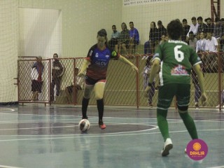 
<a style='margin-left: 5px;' class='btn btn-xs btn-social btn-facebook' href='https://www.facebook.com/sharer/sharer.php?u=https://www.boladovale.com.br/imgs/800-800-90/conteudo/fotos/1492/img8523.jpg' rel='popup' data-width='500' data-height='400'><i class='fa fa-facebook'></i>Compartilhar <span class='hidden-xs'>no Facebook</span>
</a> 
<a class='btn btn-default btn-xs' target='_blank' href='imgs/800-800-90/conteudo/fotos/1492/img8523.jpg'>
<span class='glyphicon glyphicon-cloud-download'></span> Salvar
</a> 
<span></span>