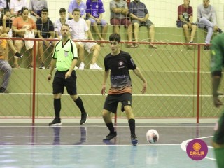 
<a style='margin-left: 5px;' class='btn btn-xs btn-social btn-facebook' href='https://www.facebook.com/sharer/sharer.php?u=https://www.boladovale.com.br/imgs/800-800-90/conteudo/fotos/1494/img9124.jpg' rel='popup' data-width='500' data-height='400'><i class='fa fa-facebook'></i>Compartilhar <span class='hidden-xs'>no Facebook</span>
</a> 
<a class='btn btn-default btn-xs' target='_blank' href='imgs/800-800-90/conteudo/fotos/1494/img9124.jpg'>
<span class='glyphicon glyphicon-cloud-download'></span> Salvar
</a> 
<span></span>