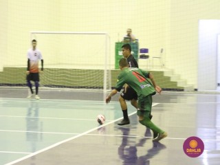 
<a style='margin-left: 5px;' class='btn btn-xs btn-social btn-facebook' href='https://www.facebook.com/sharer/sharer.php?u=https://www.boladovale.com.br/imgs/800-800-90/conteudo/fotos/1494/img9131.jpg' rel='popup' data-width='500' data-height='400'><i class='fa fa-facebook'></i>Compartilhar <span class='hidden-xs'>no Facebook</span>
</a> 
<a class='btn btn-default btn-xs' target='_blank' href='imgs/800-800-90/conteudo/fotos/1494/img9131.jpg'>
<span class='glyphicon glyphicon-cloud-download'></span> Salvar
</a> 
<span></span>