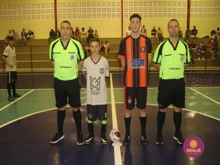 
<a style='margin-left: 5px;' class='btn btn-xs btn-social btn-facebook' href='https://www.facebook.com/sharer/sharer.php?u=https://www.boladovale.com.br/imgs/800-800-90/conteudo/fotos/1495/img9191.jpg' rel='popup' data-width='500' data-height='400'><i class='fa fa-facebook'></i>Compartilhar <span class='hidden-xs'>no Facebook</span>
</a> 
<a class='btn btn-default btn-xs' target='_blank' href='imgs/800-800-90/conteudo/fotos/1495/img9191.jpg'>
<span class='glyphicon glyphicon-cloud-download'></span> Salvar
</a> 
<span></span>