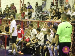 
<a style='margin-left: 5px;' class='btn btn-xs btn-social btn-facebook' href='https://www.facebook.com/sharer/sharer.php?u=https://www.boladovale.com.br/imgs/800-800-90/conteudo/fotos/1495/img9225.jpg' rel='popup' data-width='500' data-height='400'><i class='fa fa-facebook'></i>Compartilhar <span class='hidden-xs'>no Facebook</span>
</a> 
<a class='btn btn-default btn-xs' target='_blank' href='imgs/800-800-90/conteudo/fotos/1495/img9225.jpg'>
<span class='glyphicon glyphicon-cloud-download'></span> Salvar
</a> 
<span></span>