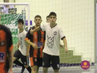 
<a style='margin-left: 5px;' class='btn btn-xs btn-social btn-facebook' href='https://www.facebook.com/sharer/sharer.php?u=https://www.boladovale.com.br/imgs/800-800-90/conteudo/fotos/1495/img9230.jpg' rel='popup' data-width='500' data-height='400'><i class='fa fa-facebook'></i>Compartilhar <span class='hidden-xs'>no Facebook</span>
</a> 
<a class='btn btn-default btn-xs' target='_blank' href='imgs/800-800-90/conteudo/fotos/1495/img9230.jpg'>
<span class='glyphicon glyphicon-cloud-download'></span> Salvar
</a> 
<span></span>