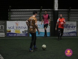 
<a style='margin-left: 5px;' class='btn btn-xs btn-social btn-facebook' href='https://www.facebook.com/sharer/sharer.php?u=https://www.boladovale.com.br/imgs/800-800-90/conteudo/fotos/1496/img9316.jpg' rel='popup' data-width='500' data-height='400'><i class='fa fa-facebook'></i>Compartilhar <span class='hidden-xs'>no Facebook</span>
</a> 
<a class='btn btn-default btn-xs' target='_blank' href='imgs/800-800-90/conteudo/fotos/1496/img9316.jpg'>
<span class='glyphicon glyphicon-cloud-download'></span> Salvar
</a> 
<span></span>