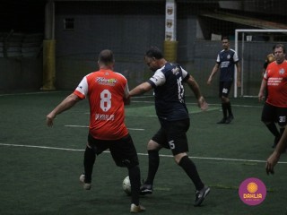 
<a style='margin-left: 5px;' class='btn btn-xs btn-social btn-facebook' href='https://www.facebook.com/sharer/sharer.php?u=https://www.boladovale.com.br/imgs/800-800-90/conteudo/fotos/1496/img9322.jpg' rel='popup' data-width='500' data-height='400'><i class='fa fa-facebook'></i>Compartilhar <span class='hidden-xs'>no Facebook</span>
</a> 
<a class='btn btn-default btn-xs' target='_blank' href='imgs/800-800-90/conteudo/fotos/1496/img9322.jpg'>
<span class='glyphicon glyphicon-cloud-download'></span> Salvar
</a> 
<span></span>