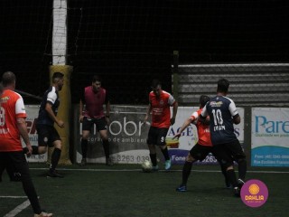 
<a style='margin-left: 5px;' class='btn btn-xs btn-social btn-facebook' href='https://www.facebook.com/sharer/sharer.php?u=https://www.boladovale.com.br/imgs/800-800-90/conteudo/fotos/1496/img9346.jpg' rel='popup' data-width='500' data-height='400'><i class='fa fa-facebook'></i>Compartilhar <span class='hidden-xs'>no Facebook</span>
</a> 
<a class='btn btn-default btn-xs' target='_blank' href='imgs/800-800-90/conteudo/fotos/1496/img9346.jpg'>
<span class='glyphicon glyphicon-cloud-download'></span> Salvar
</a> 
<span></span>