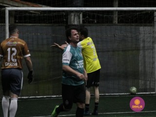 
<a style='margin-left: 5px;' class='btn btn-xs btn-social btn-facebook' href='https://www.facebook.com/sharer/sharer.php?u=https://www.boladovale.com.br/imgs/800-800-90/conteudo/fotos/1497/img9399.jpg' rel='popup' data-width='500' data-height='400'><i class='fa fa-facebook'></i>Compartilhar <span class='hidden-xs'>no Facebook</span>
</a> 
<a class='btn btn-default btn-xs' target='_blank' href='imgs/800-800-90/conteudo/fotos/1497/img9399.jpg'>
<span class='glyphicon glyphicon-cloud-download'></span> Salvar
</a> 
<span></span>