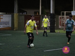 
<a style='margin-left: 5px;' class='btn btn-xs btn-social btn-facebook' href='https://www.facebook.com/sharer/sharer.php?u=https://www.boladovale.com.br/imgs/800-800-90/conteudo/fotos/1497/img9404.jpg' rel='popup' data-width='500' data-height='400'><i class='fa fa-facebook'></i>Compartilhar <span class='hidden-xs'>no Facebook</span>
</a> 
<a class='btn btn-default btn-xs' target='_blank' href='imgs/800-800-90/conteudo/fotos/1497/img9404.jpg'>
<span class='glyphicon glyphicon-cloud-download'></span> Salvar
</a> 
<span></span>
